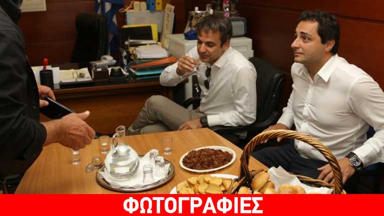 Κρήτη: Συσκευαστήριο αγροτικών προϊόντων επισκέφθηκε ο Κυριάκος Μητσοτάκης